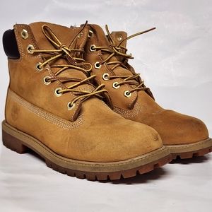 Women’s Timberland Premium 6-Inch Waterproof Boots size 6M